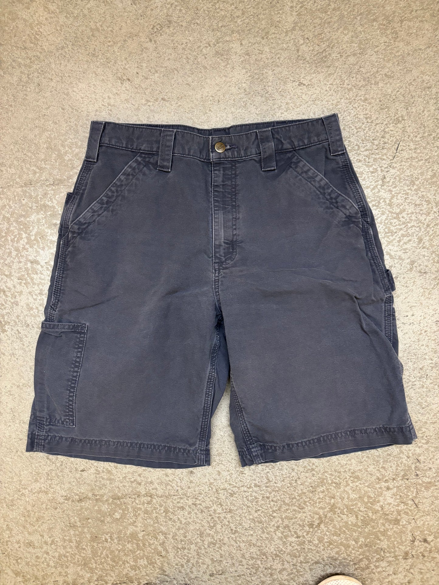Carhartt Shorts - 32
