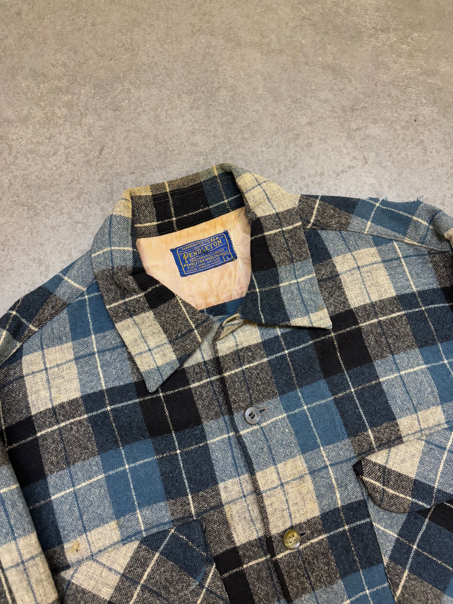 Vintage Pendleton Loop Collar - L