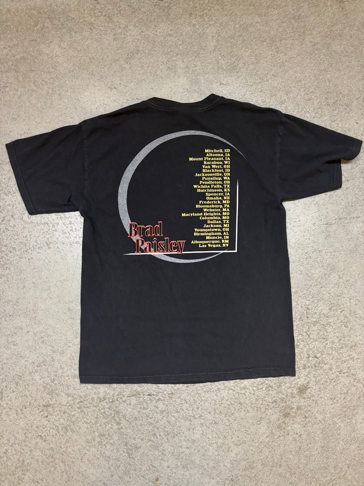 2003 Brad Paisley Tee - L
