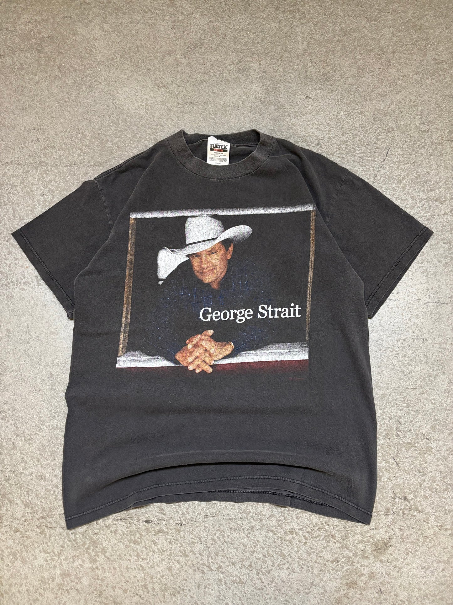 2000s Faded George Straight Tee - L