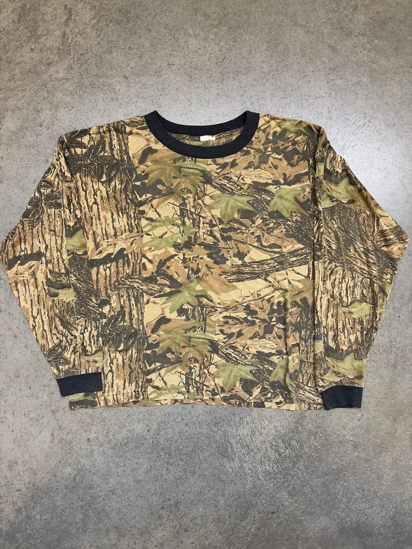 90s Camo Long Sleeve - L