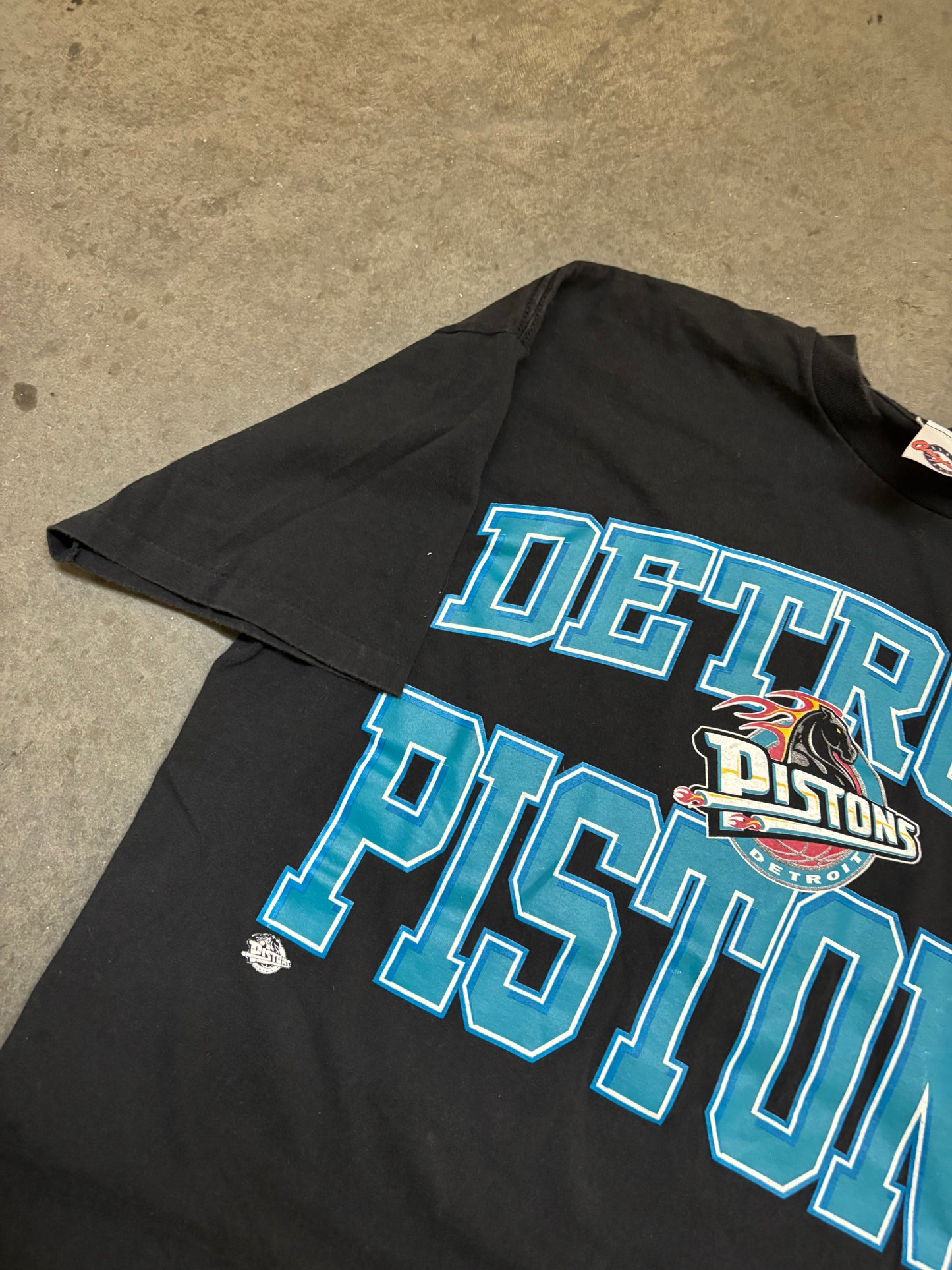90s Detroit Pistons Tee - XL