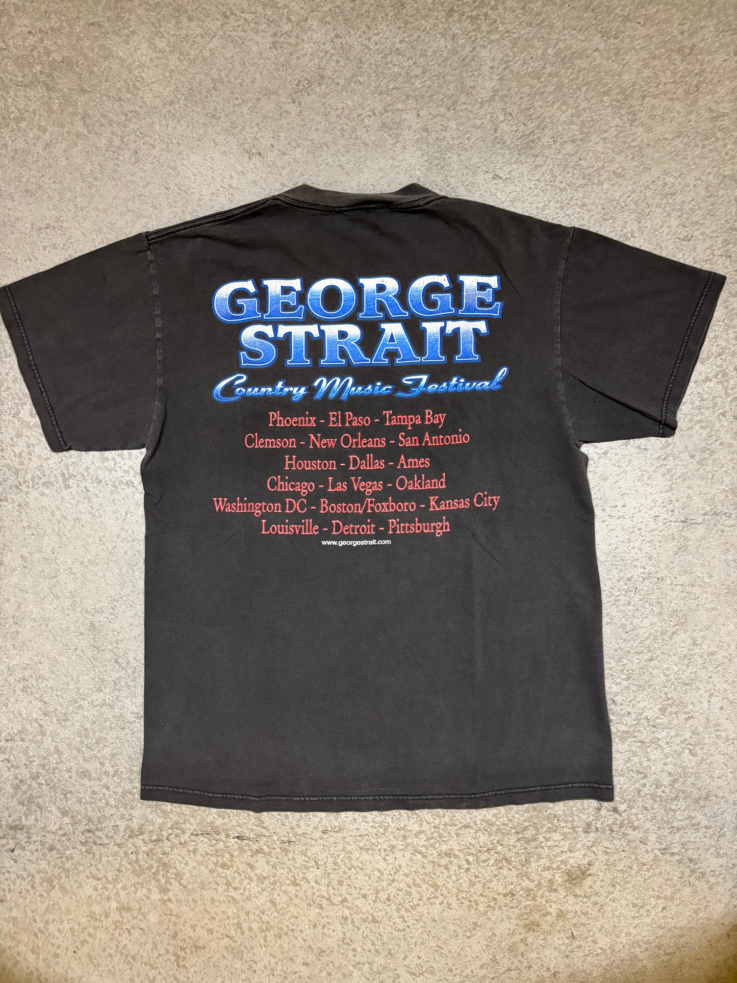 2000s Faded George Straight Tee - L