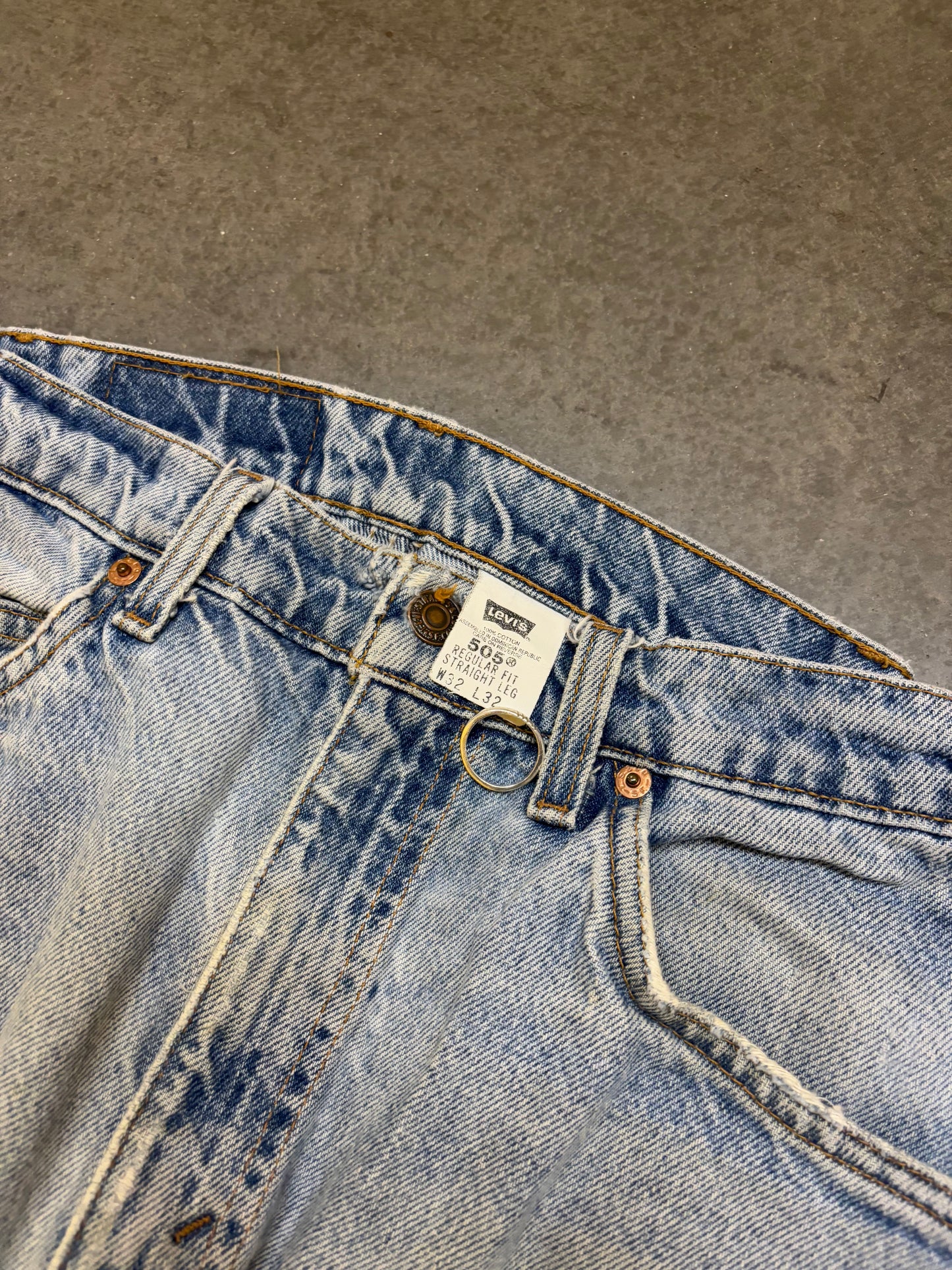 90s Orange Tab Levis 505 - 32x32
