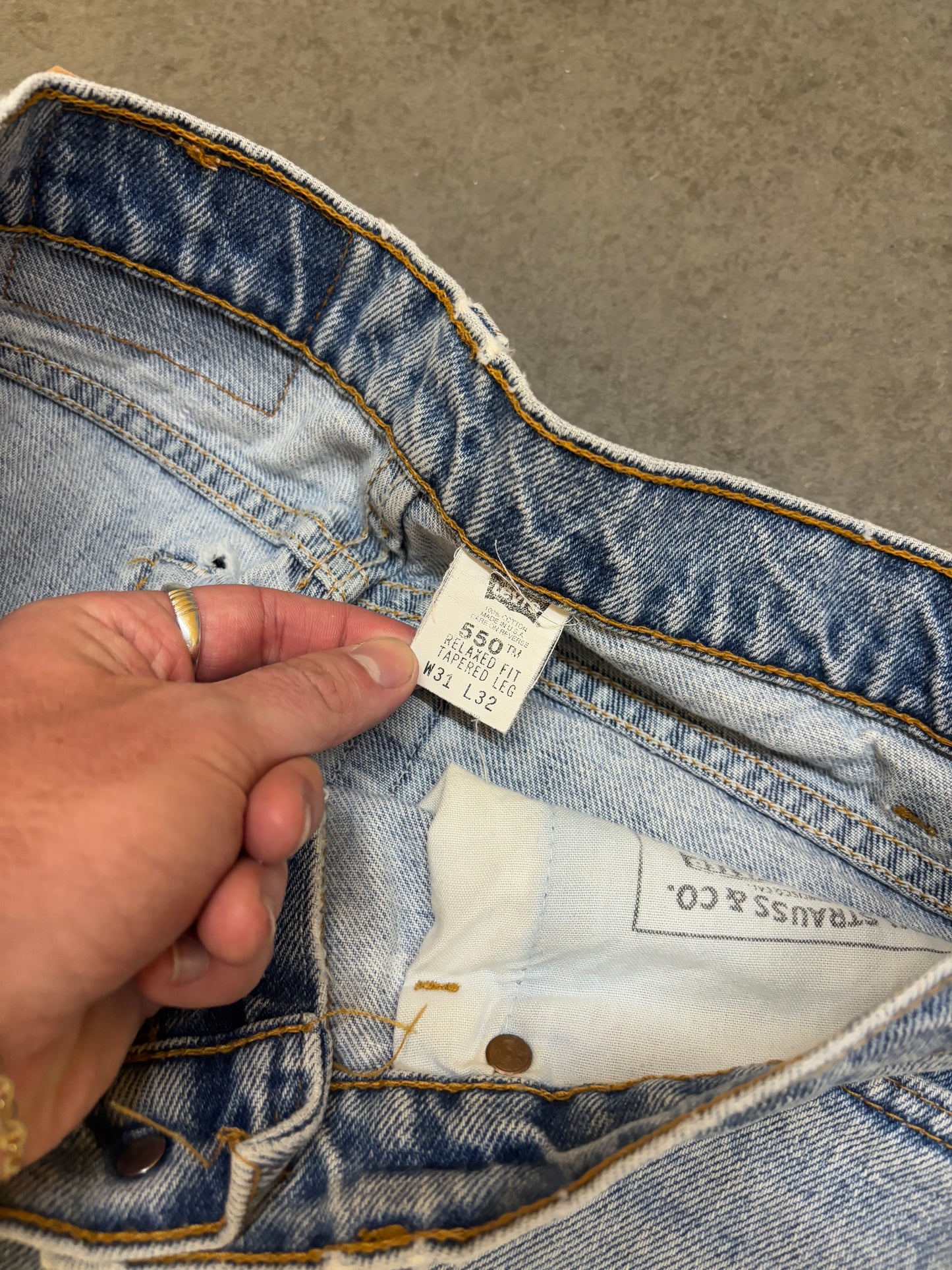 90s Levis 550 - 31x32