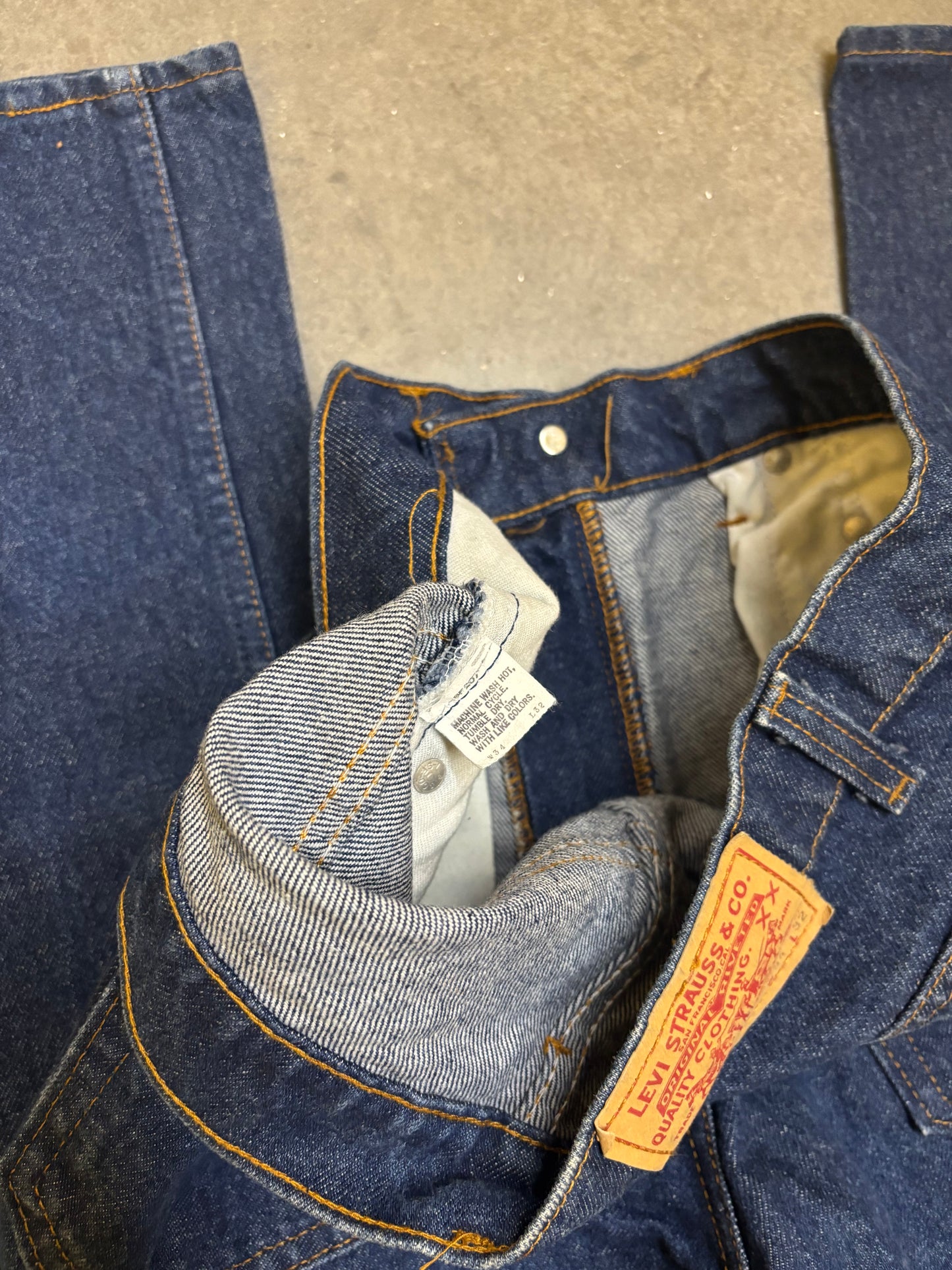 Dark 80s Levis 517 - 34x32