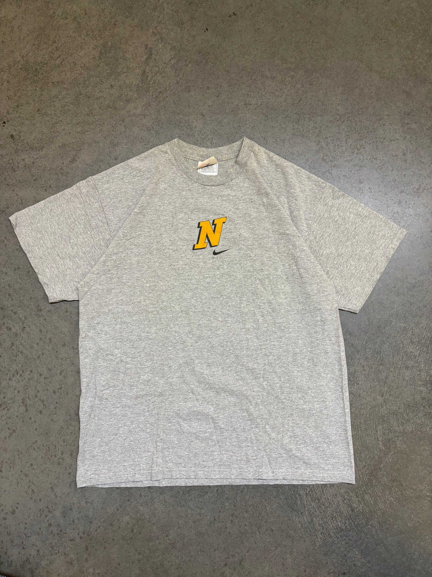 Vintage Nike Tee - L