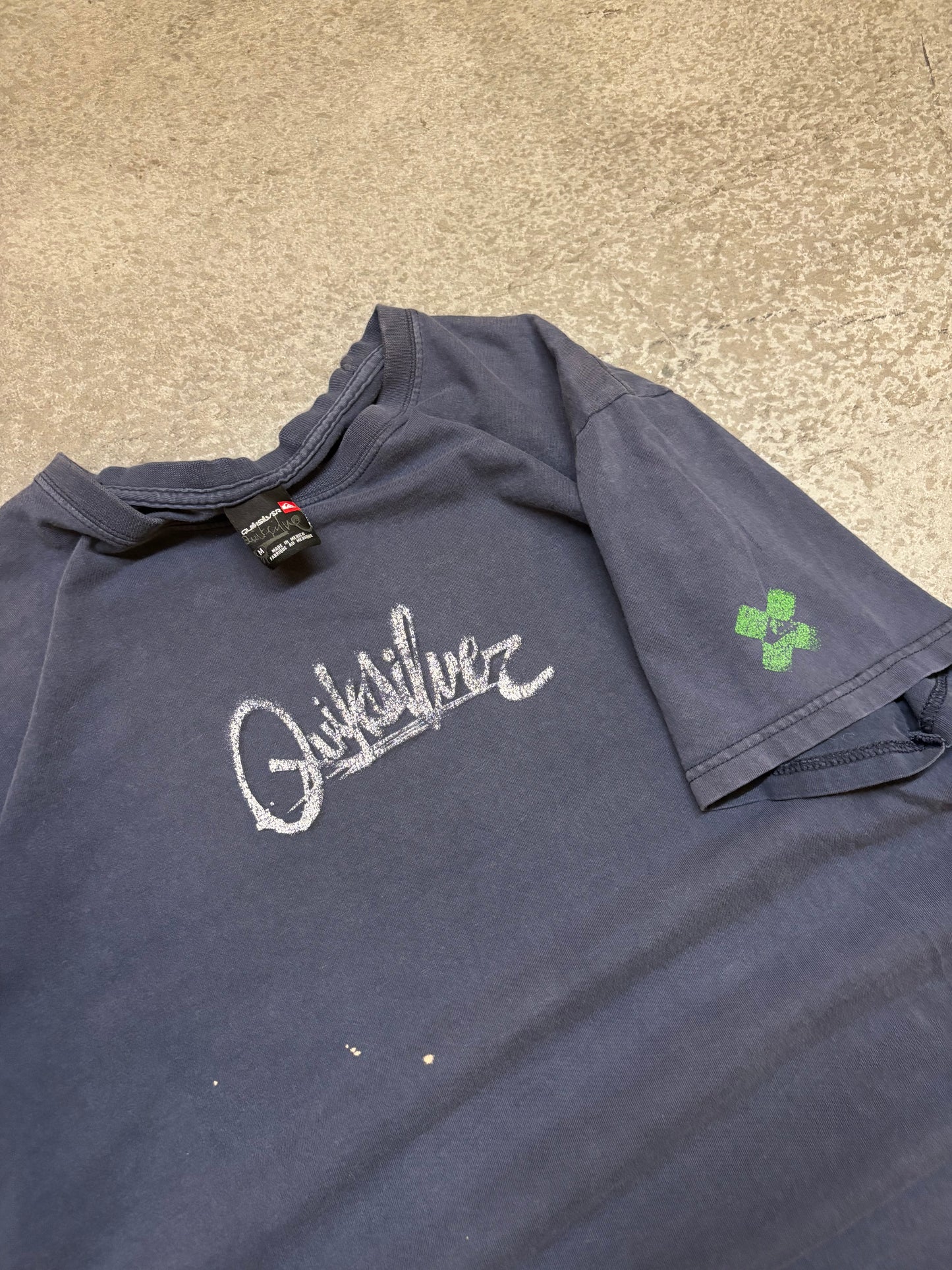 2000s Faded Quicksilver Tee - M