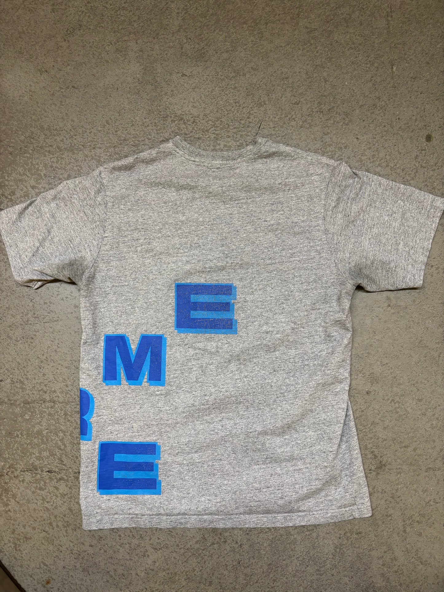 Supreme Tee - L