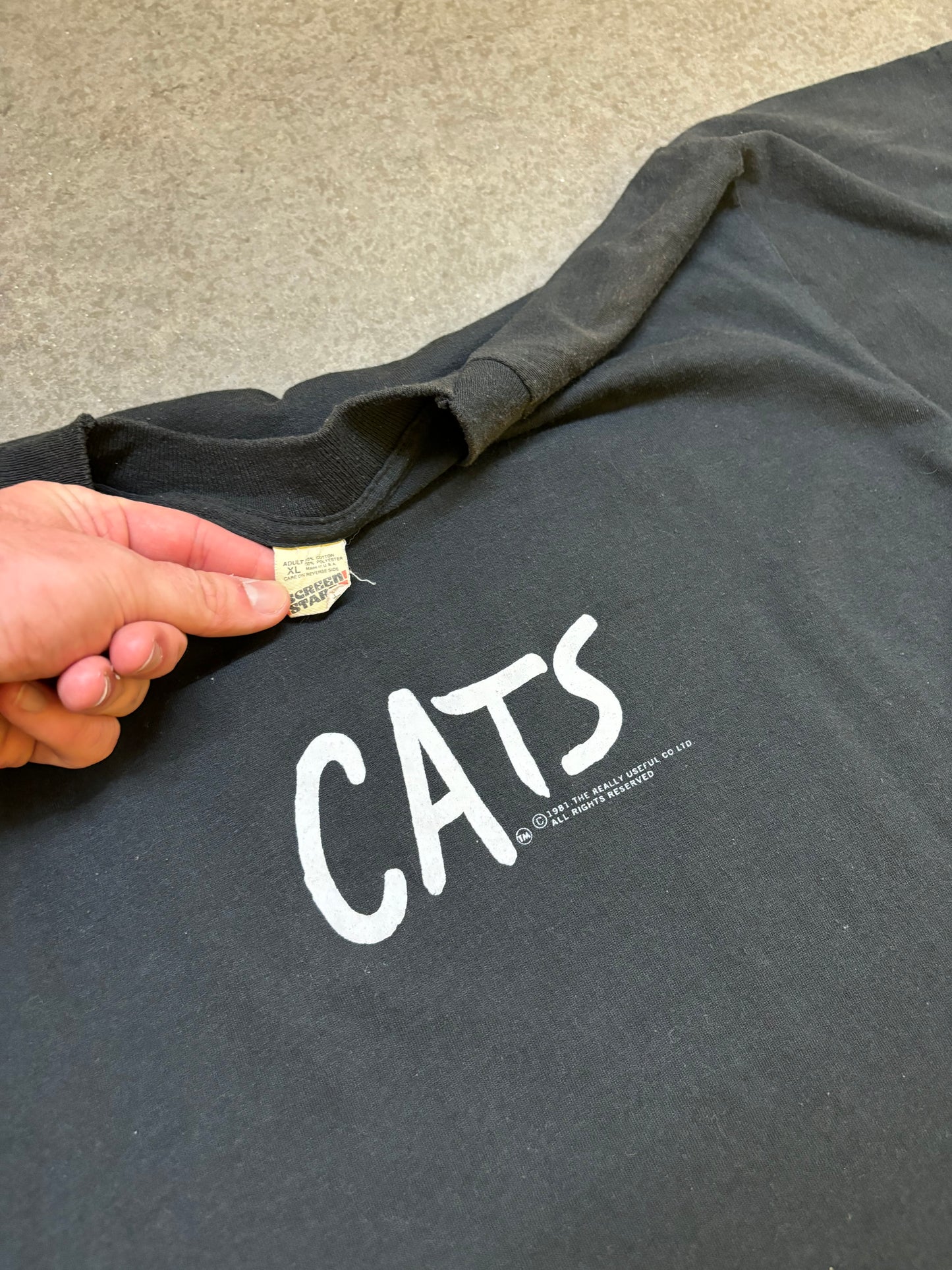 1981 Cats Tee - L