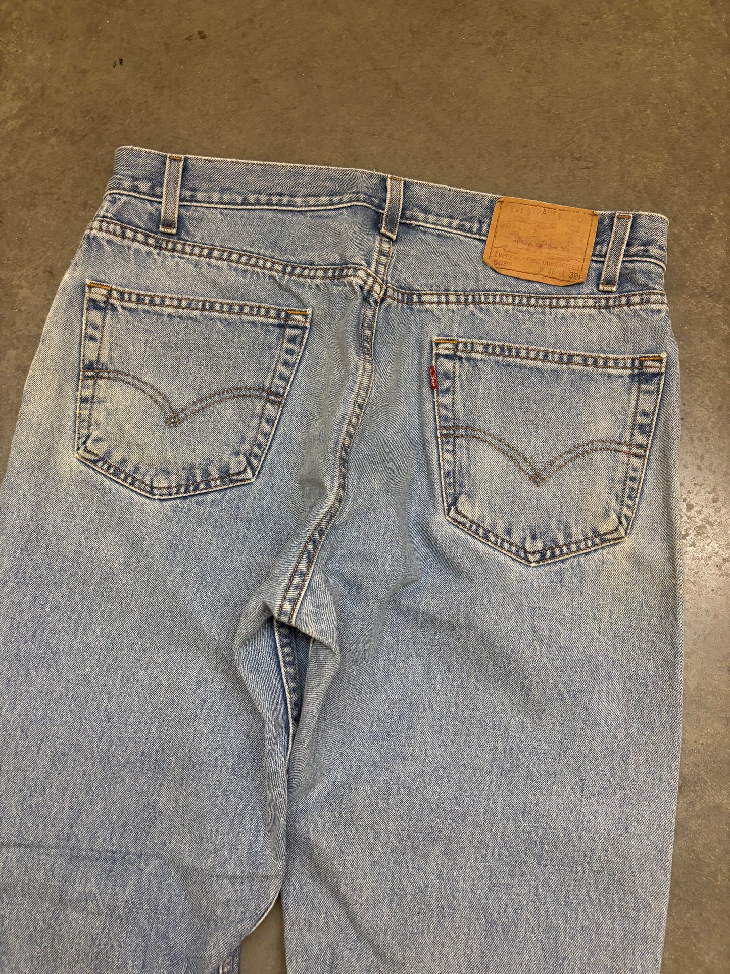 90s Levis 505 - 36x32