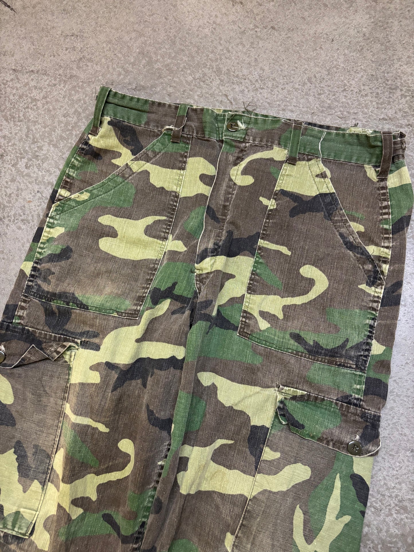 80s Camo Cargo Fatigues - 34x32