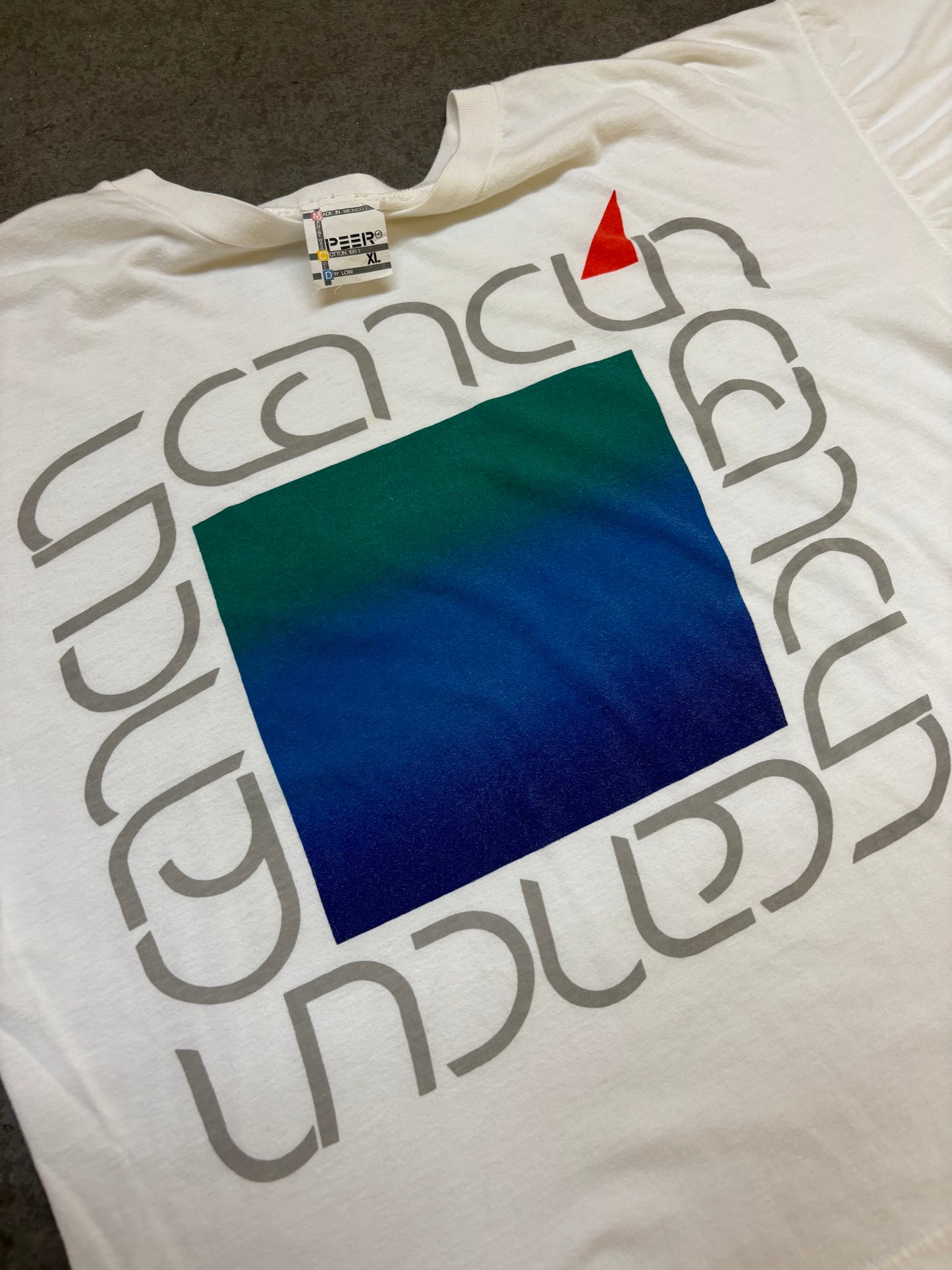 Vintage Cancun Tee - XL