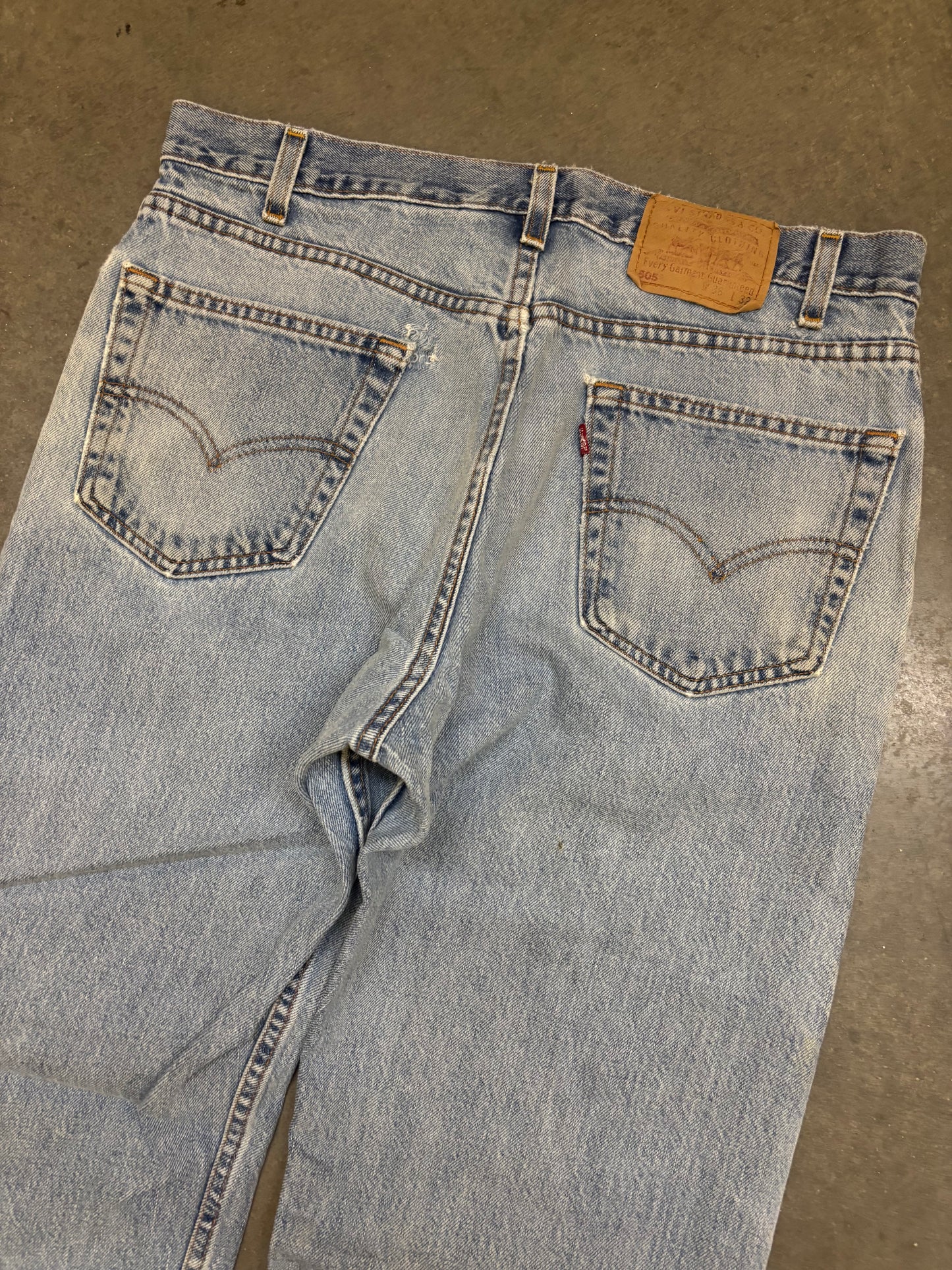 90s Levis 505 - 36x32