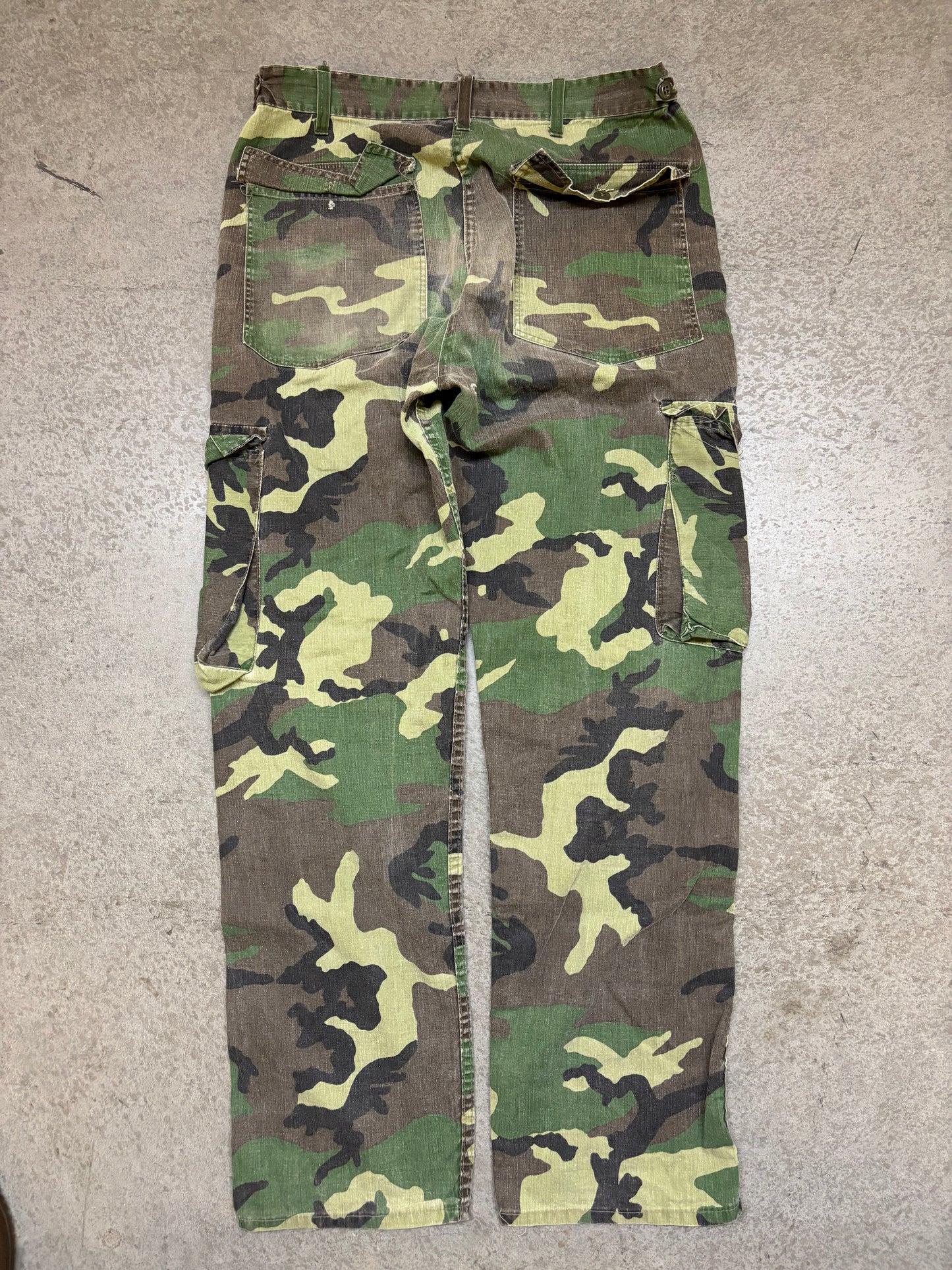80s Camo Cargo Fatigues - 34x32