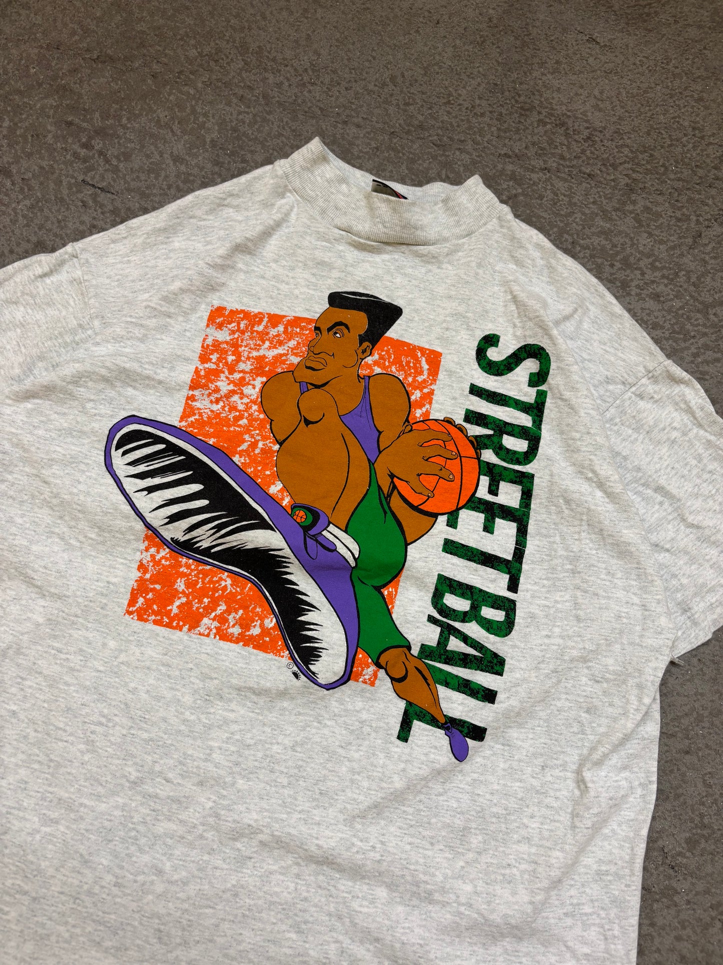 90s Streetball Tee - L