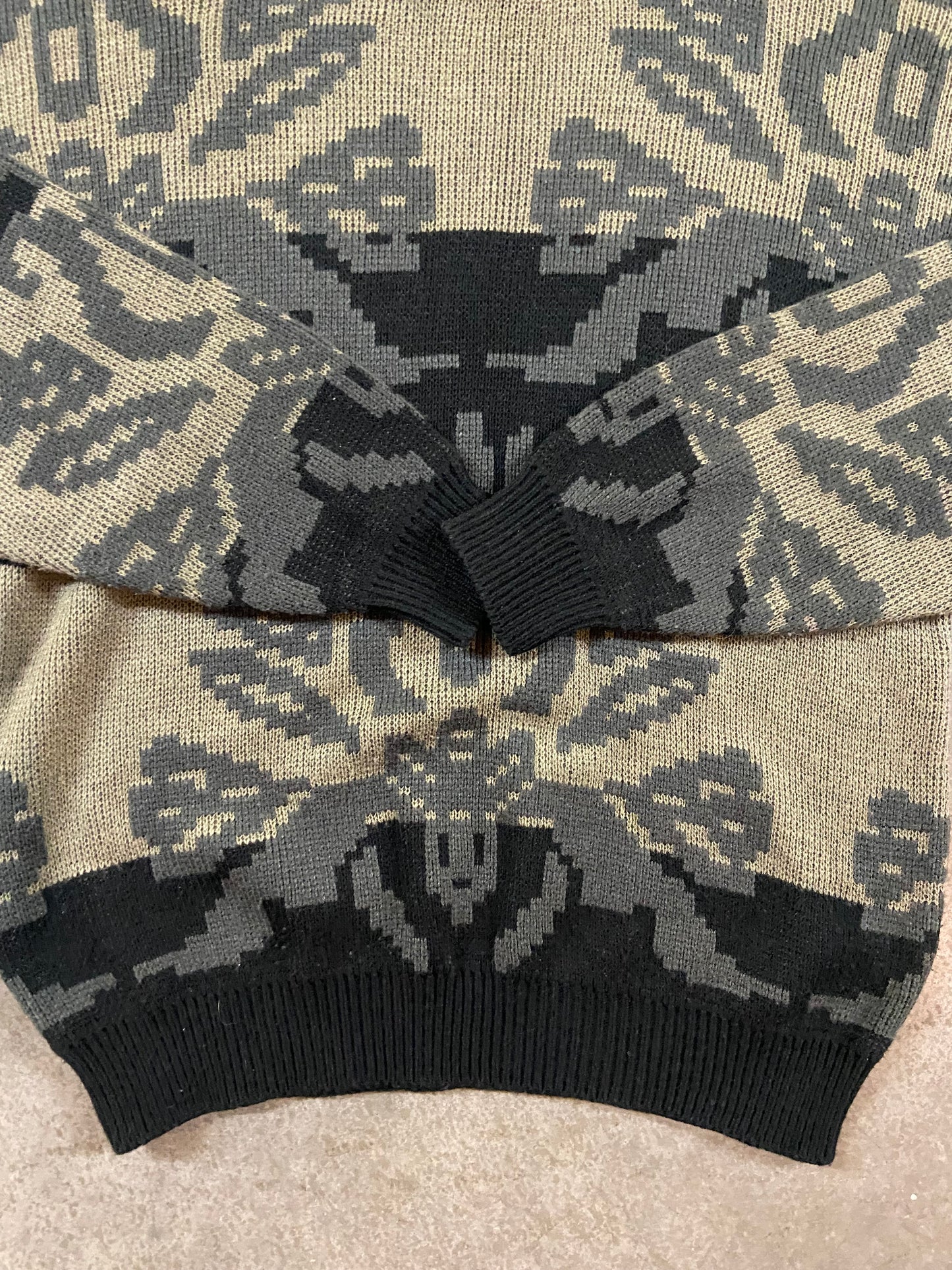 Sweater - XL