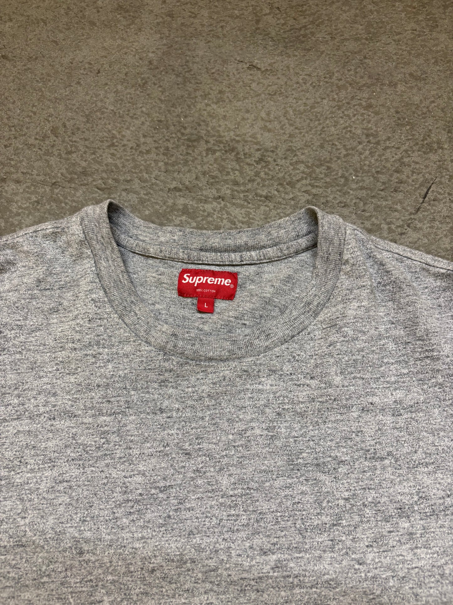 Supreme Tee - L