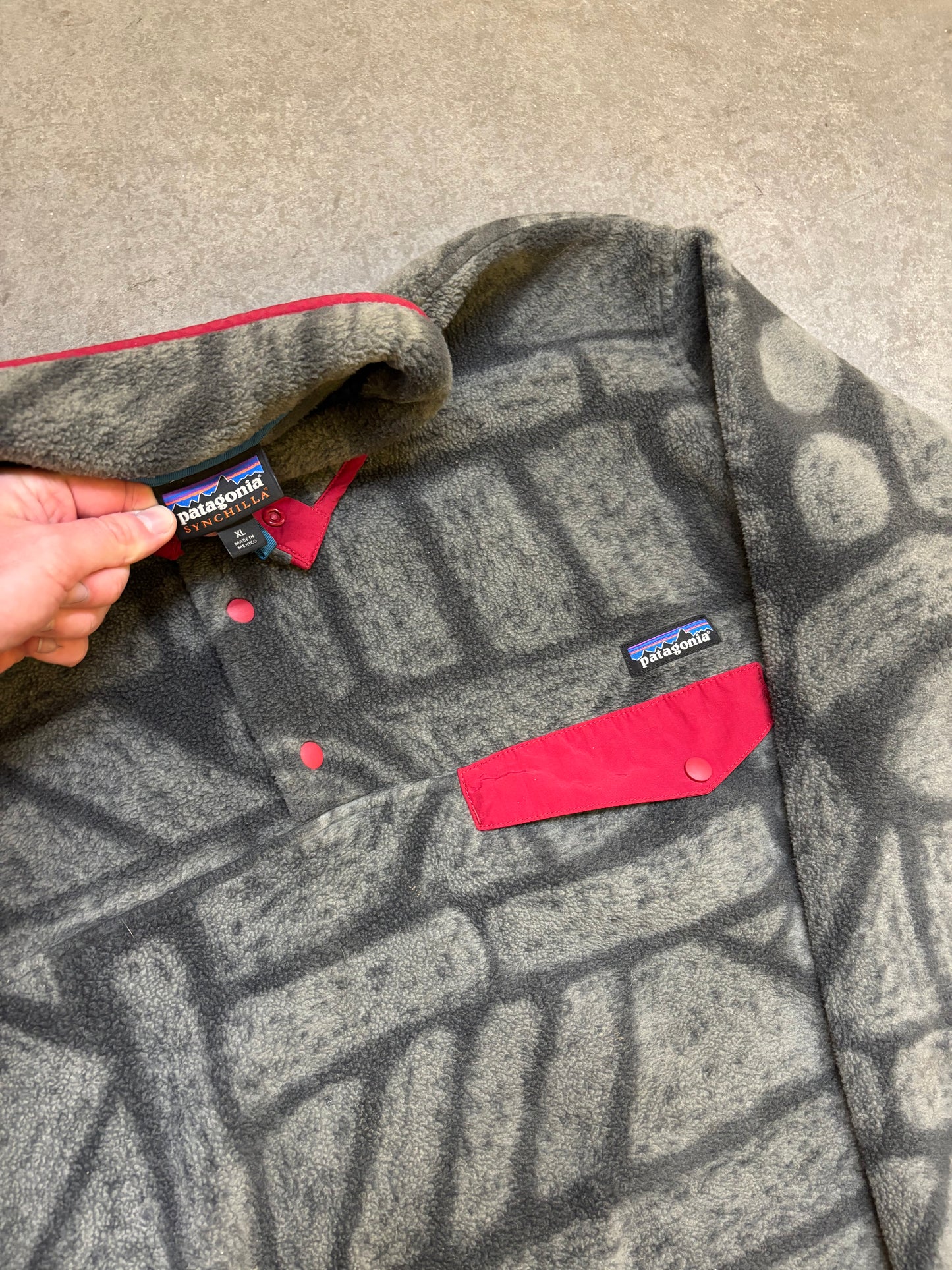 Patagonia Aztec Pattern - XL