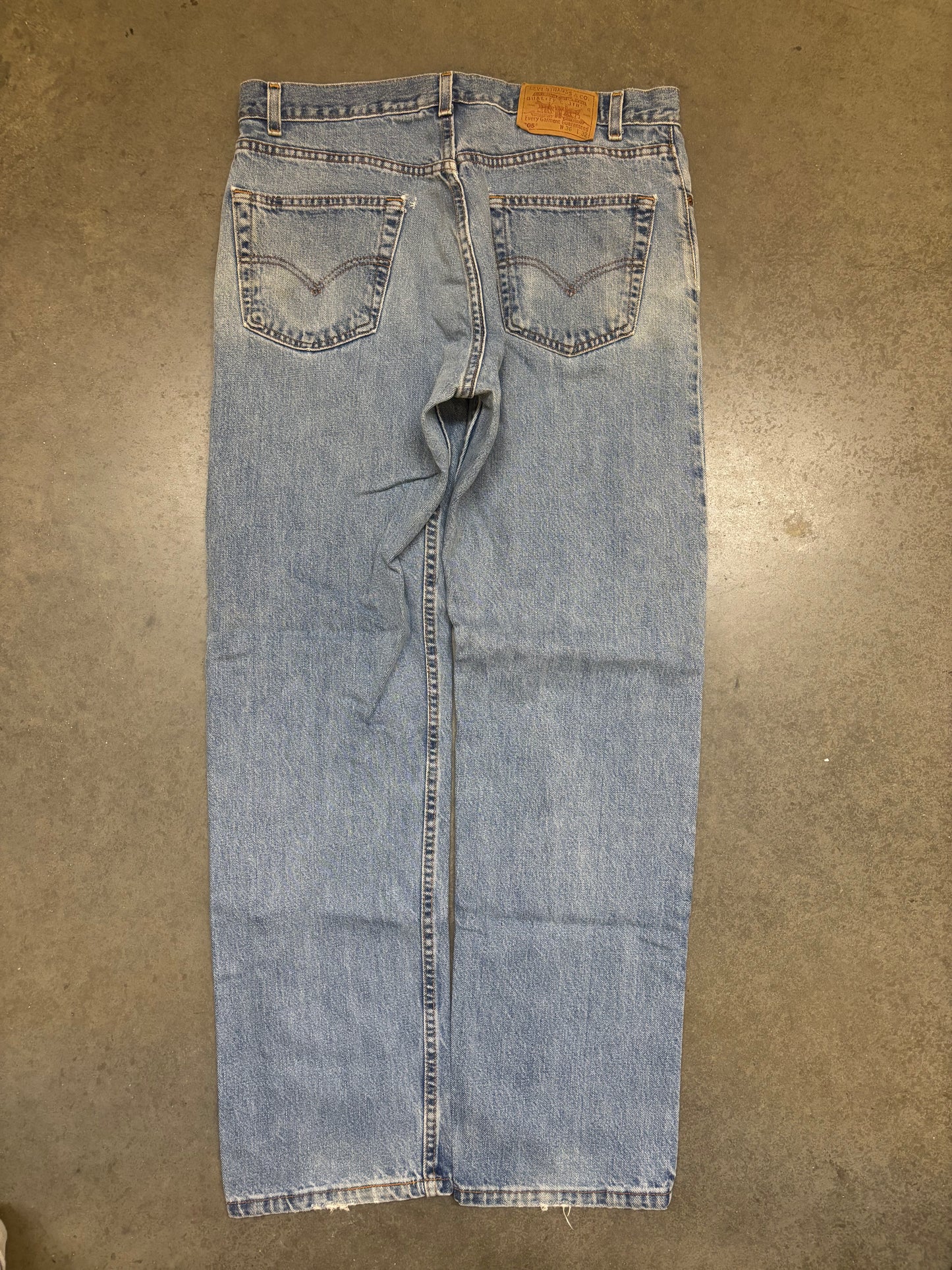 90s Levis 505 - 36x32